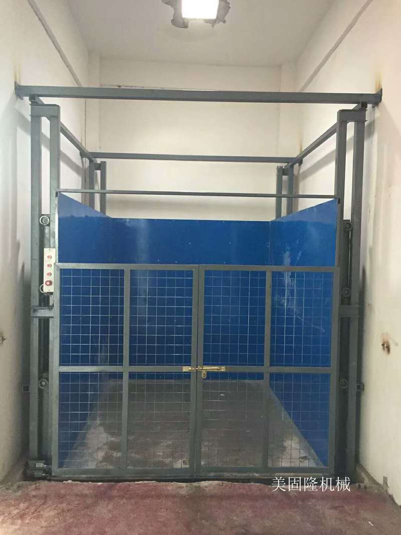 四川导轨式升降货梯价格